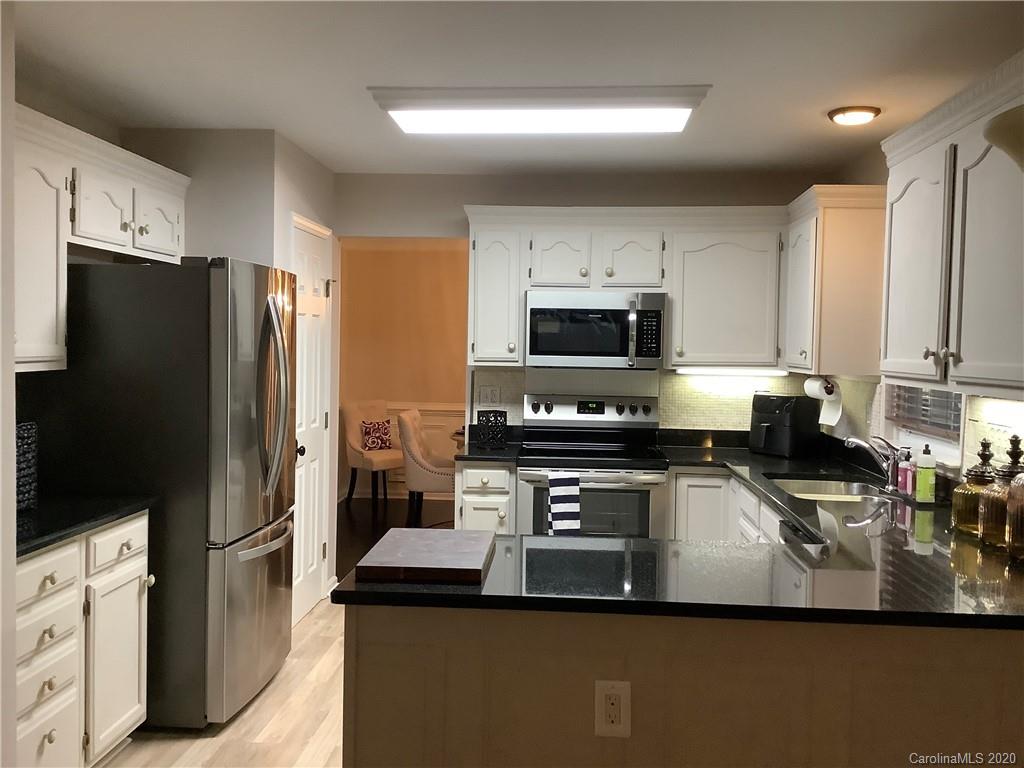 10316 Hatter Ridge Terrace, Unit 2 Charlotte, NC 28214 - Photo 6 of 34 Gallery Image 6