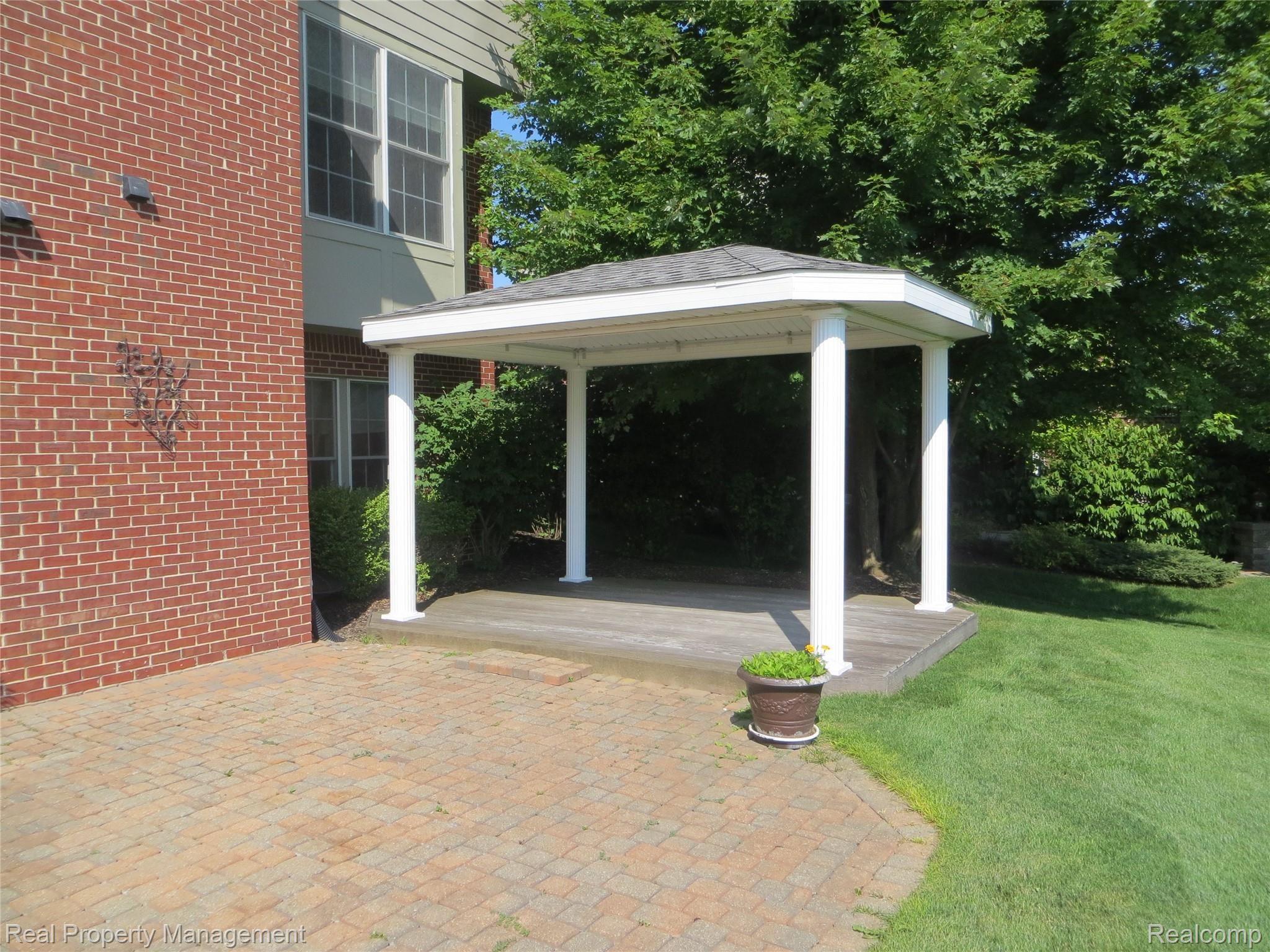5650 Stonehaven Boulevard Rochester, MI 48306 - Photo 48 of 59 IMG_6675.JPG