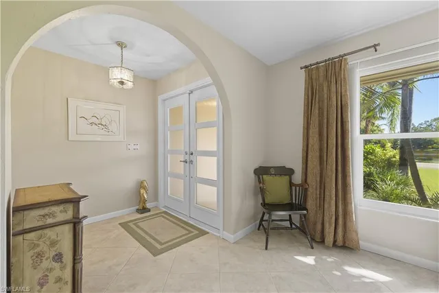 a view of a livingroom with furniture and windows