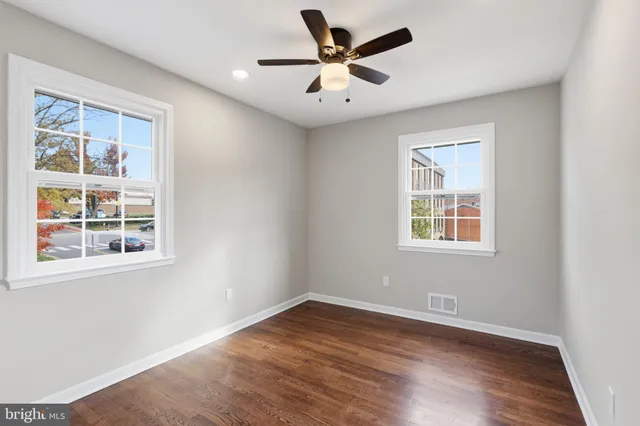 $899,000 | 10400 Whitehead Street, Fairfax, VA 22030