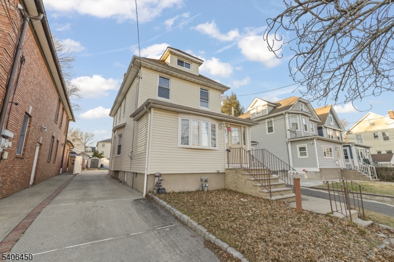 750 Madison Avenue Elizabeth, NJ 07201 - Photo 1 of 12