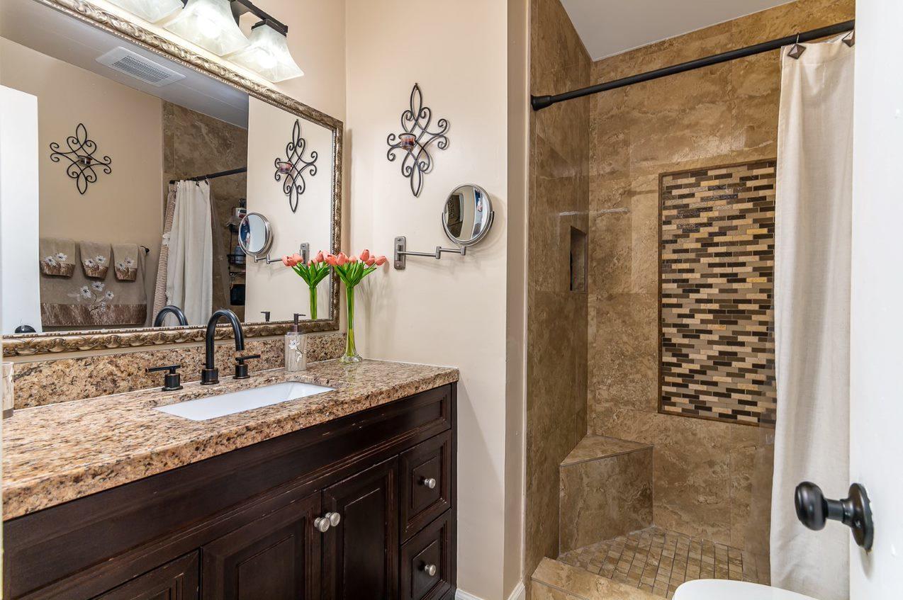 11063 Model Circle East Boca Raton, FL 33428 - Photo 18 of 26 photo-13(1)