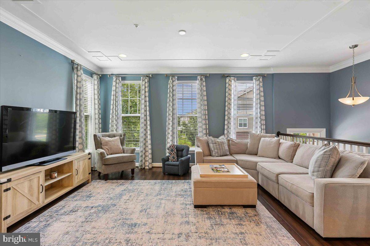 3710 Doc Berlin Drive Silver Spring, MD 20906 - Photo 3 of 54