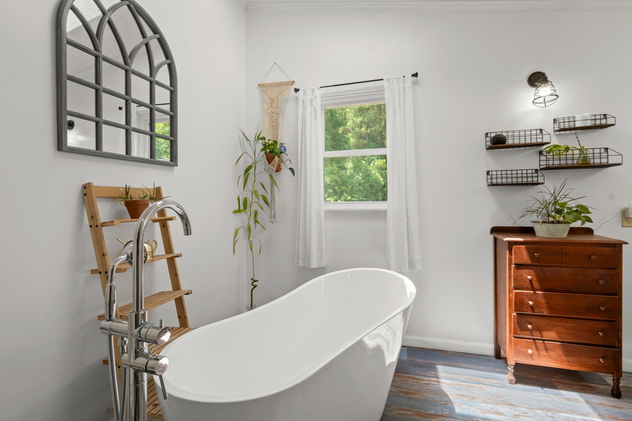 494 Old Spell Road St. George, SC 29477 - Photo 26 of 38 Primary Bathroom