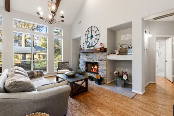 $3,850 | 51 Silver Bayou Court, The Woodlands, TX 77384