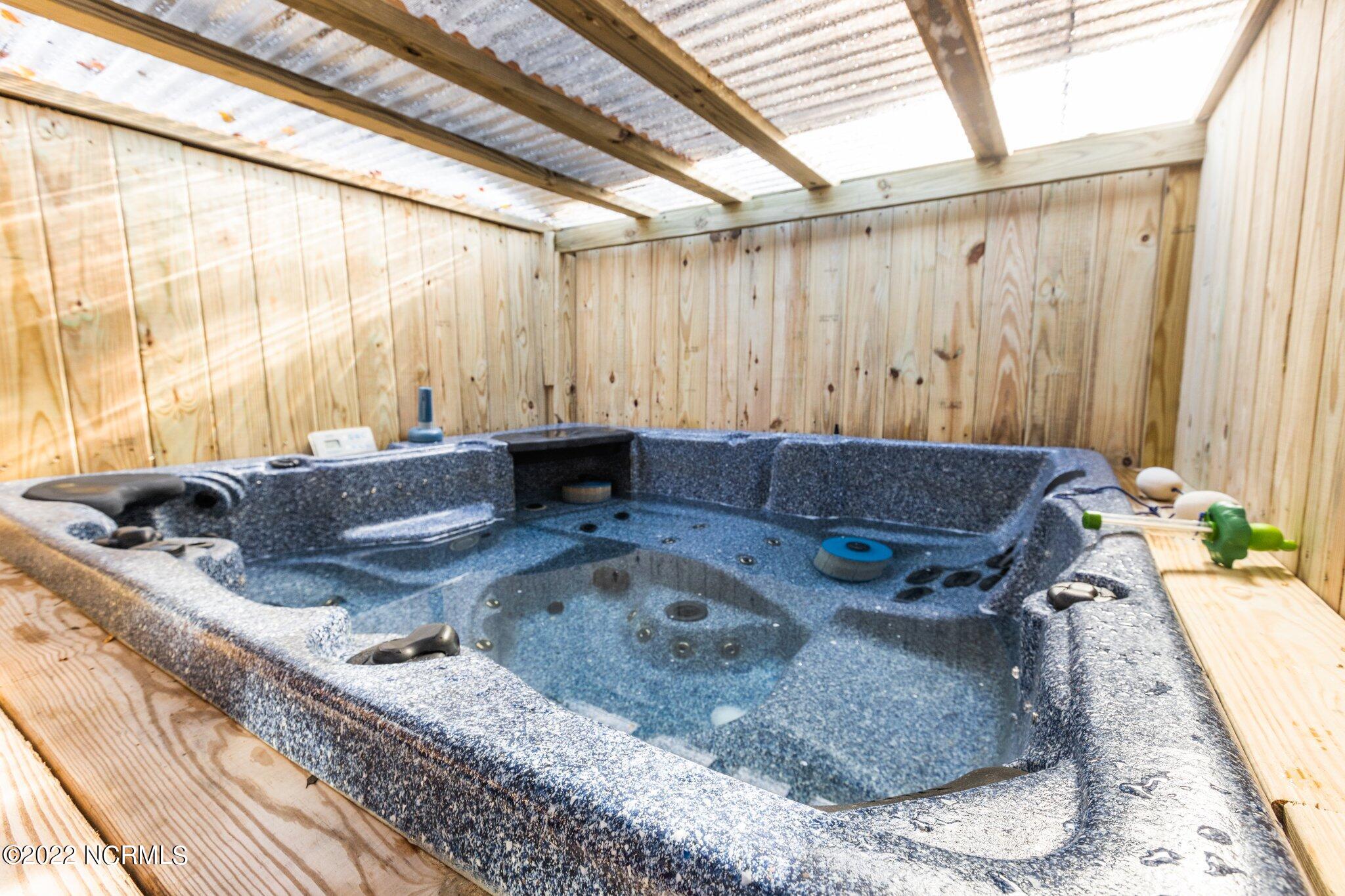 214 Manchester Road Havelock, NC 28532 - Photo 40 of 54 13-web-or-mls-2I3A0012
