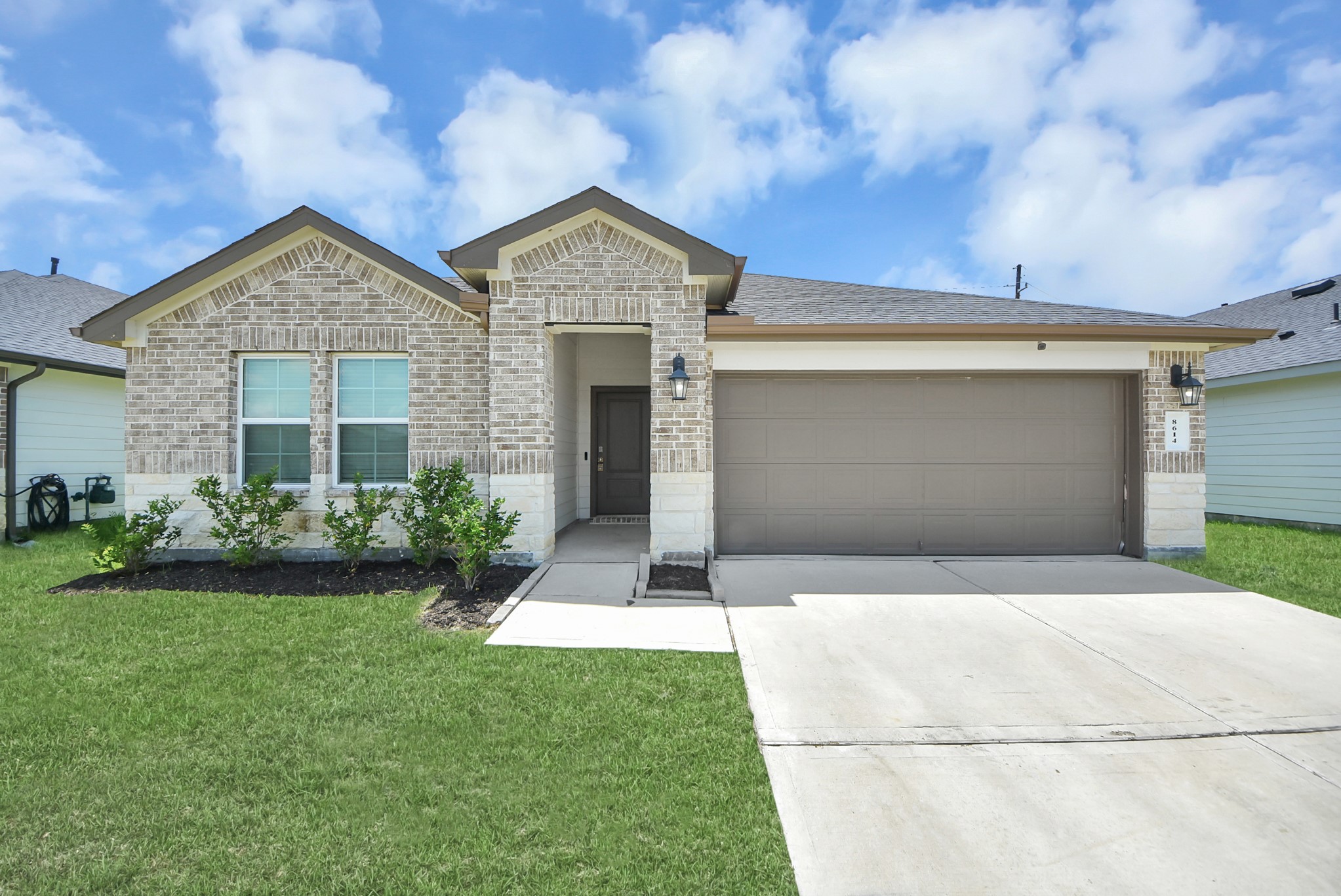 8614 Shumard Oak Drive Rosharon, TX 77583 - Photo 1 of 41