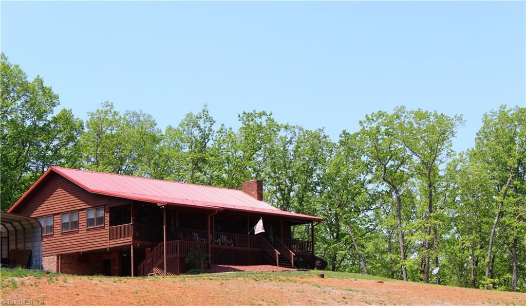 2957 Mountain Road Walnut Cove, NC 27052 - Photo 3 of 29 Gallery Image 3