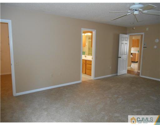 787 B Pompton Road Monroe Township, NJ 08831 - Photo 7 of 15 Gallery Image 7