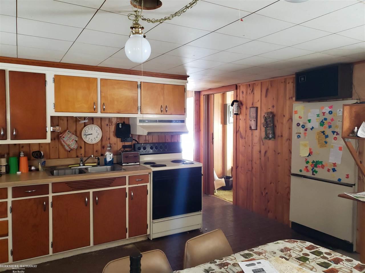 5160 Buttles Road Lewiston, MI 49756 - Photo 13 of 43 50026404-12.JPG