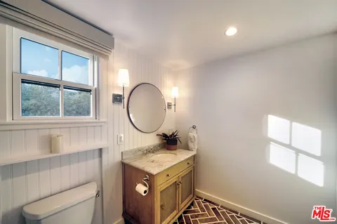 a view of a entryway door of the house