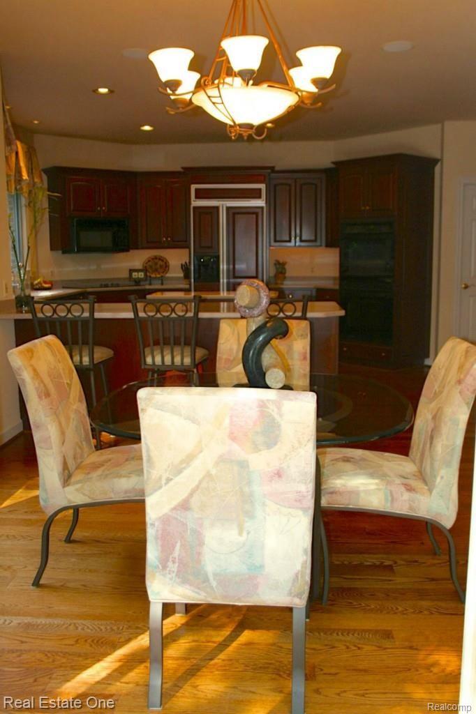 7811 Fieldstone Ridge Clarkston, MI 48348 - Photo 22 of 51 IMG_1554.jpg