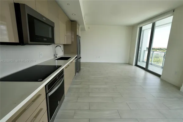 $3,325 | 2000 Metropica Way, Unit 810, Sunrise, FL 33323