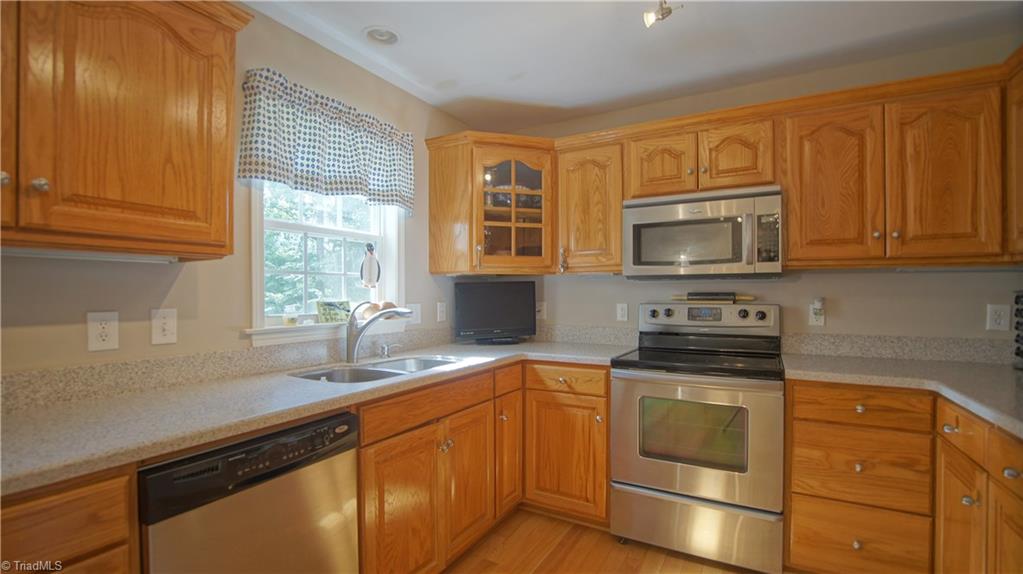 360 Yadkin College Road Lexington, NC 27295 - Photo 6 of 26 Gallery Image 6