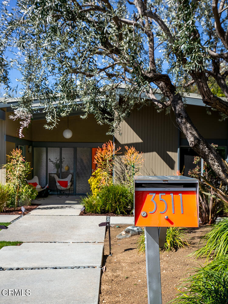 3511 Monterosa Drive Altadena, CA 91001 - Photo 3 of 69 3511 Monterosa Dr 004-mls