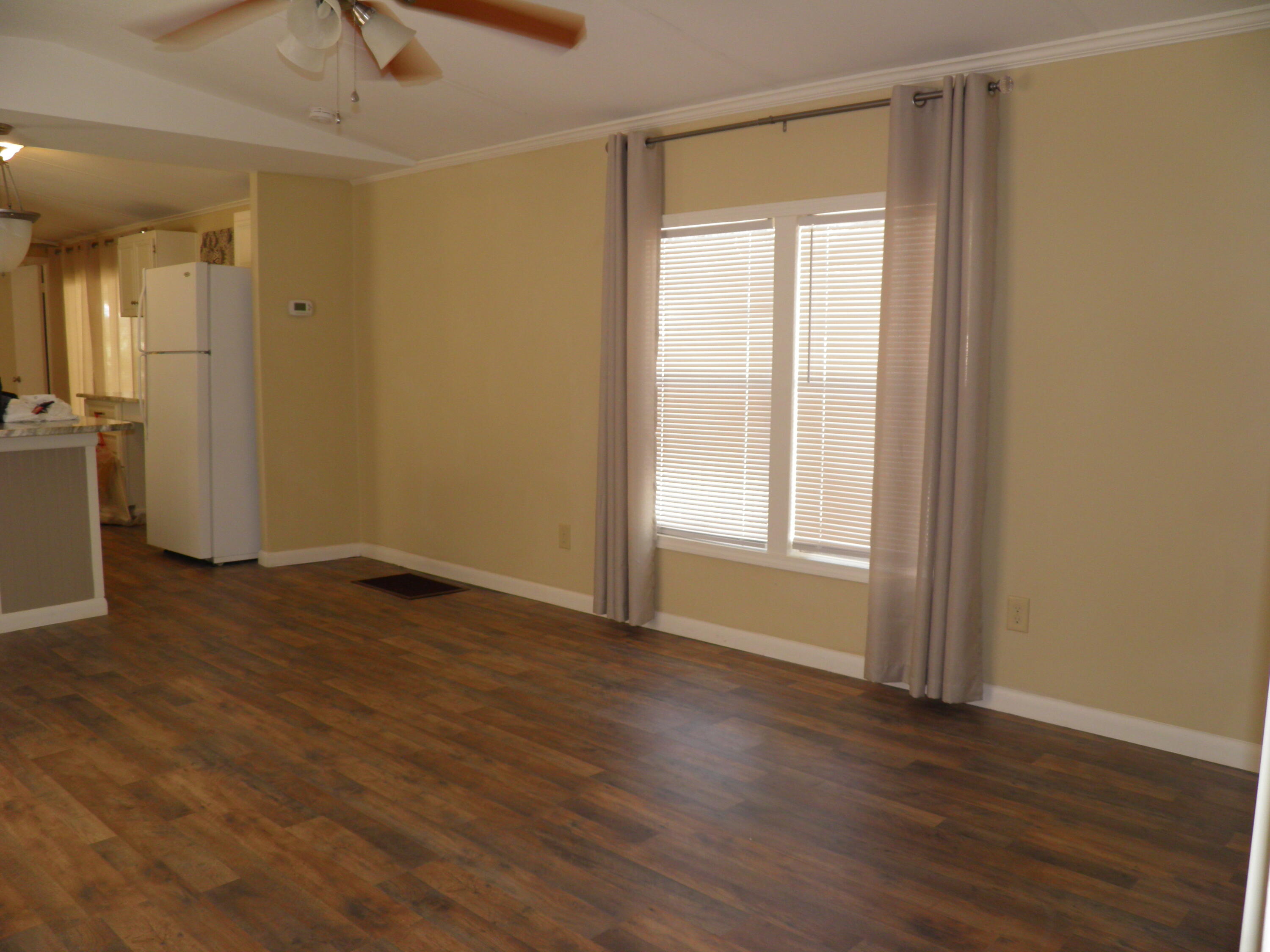 810 Gibson Road Fort Walton Beach, FL 32547 - Photo 12 of 35 Light filled room