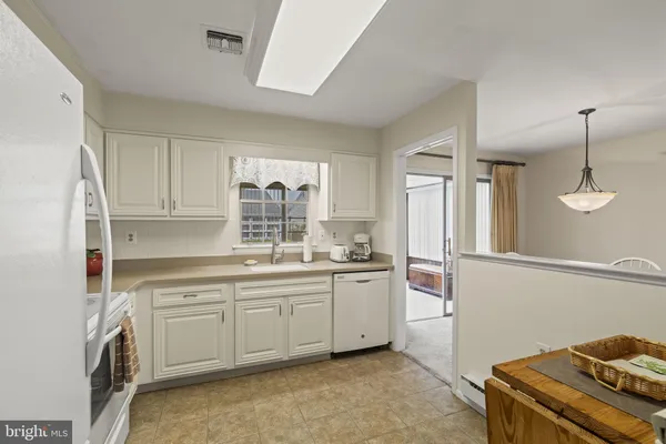 $264,900 | 61 Chatham Place, Southampton, NJ 08088