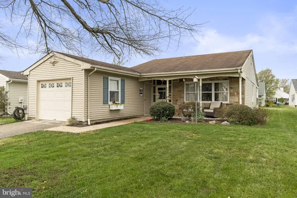 $264,900 | 61 Chatham Place, Southampton, NJ 08088