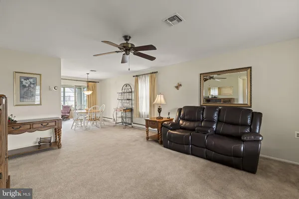 $264,900 | 61 Chatham Place, Southampton, NJ 08088