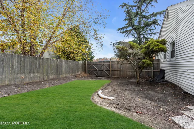 $679,000 | 10 Cooper Drive, Howell, NJ 07731