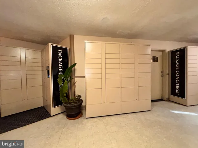 $1,550 | 5340 Holmes Run Parkway, Unit 1003, Alexandria, VA 22304