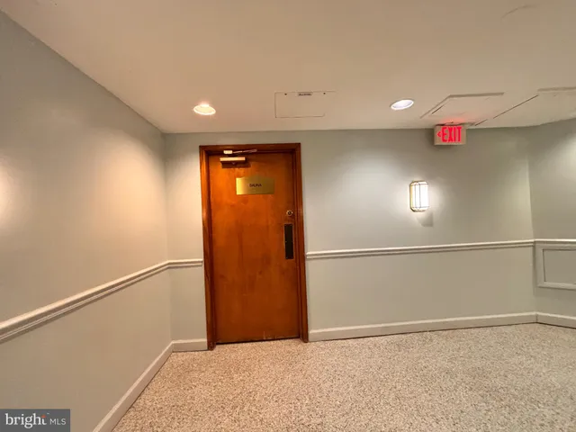 $1,550 | 5340 Holmes Run Parkway, Unit 1003, Alexandria, VA 22304