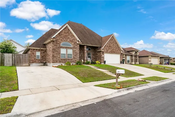 $456,000 | 3917 Alta Vista Drive, Corpus Christi, TX 78410