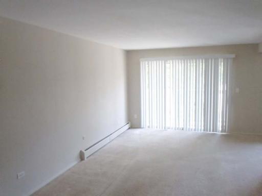 920 Ridge Square, Unit 206 Elk Grove Village, IL 60007 - Photo 2 of 11