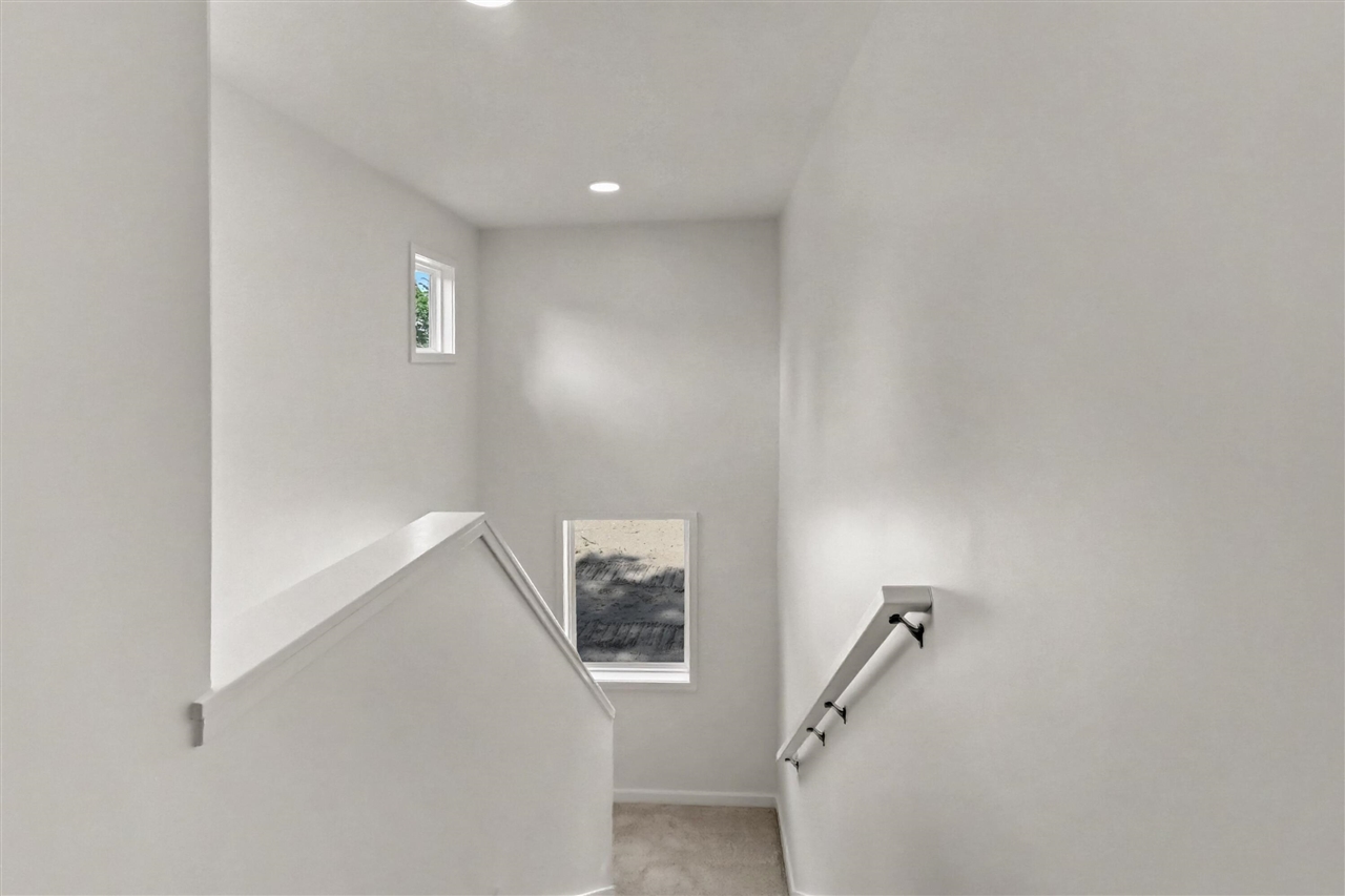 1480 West Valley Road Lansing, MI 48906 - Photo 15 of 32 Gallery Image 15