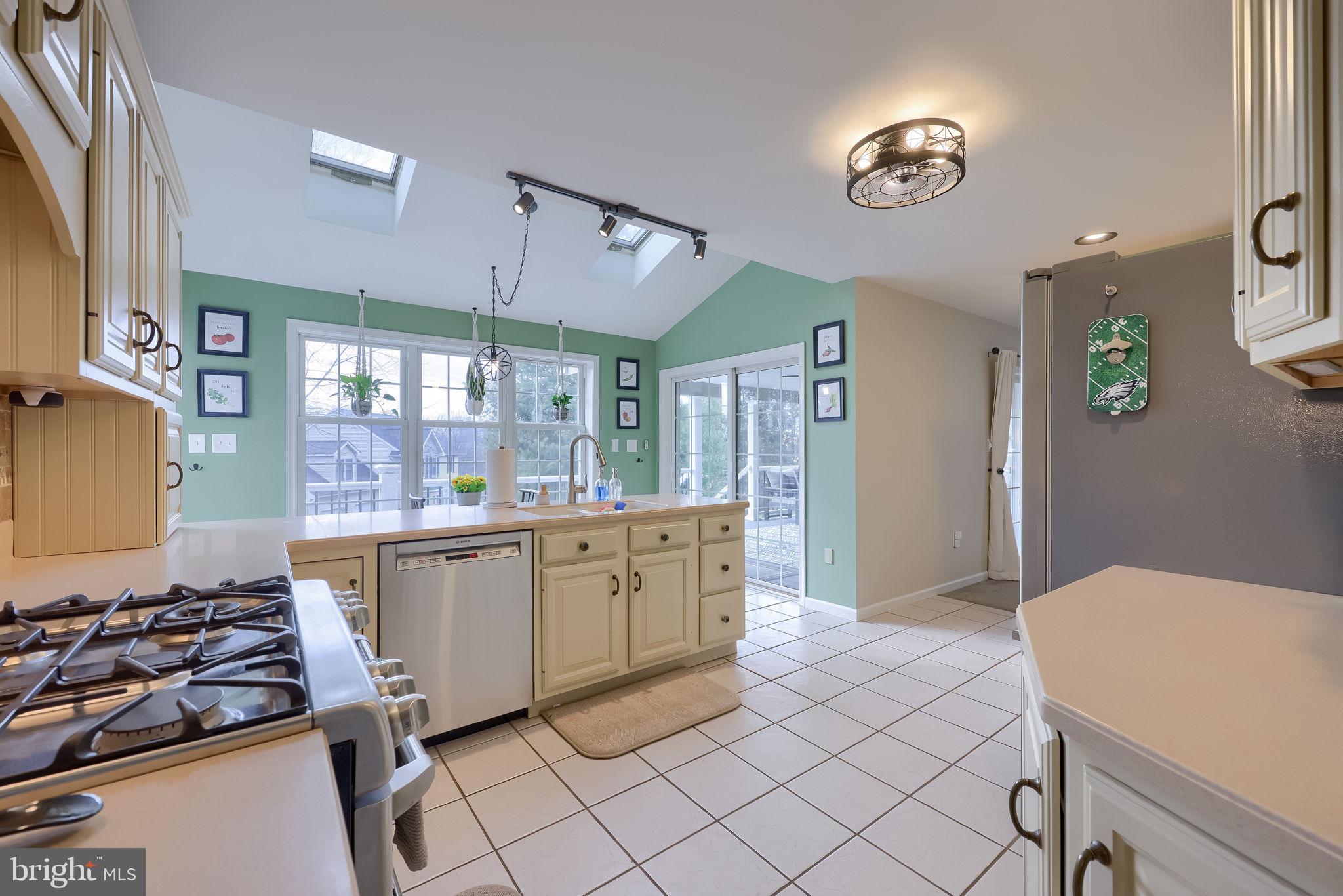 22 Royal Drive Lititz, PA 17543 - Photo 11 of 47 a kitchen with cabinets appliances and a counter