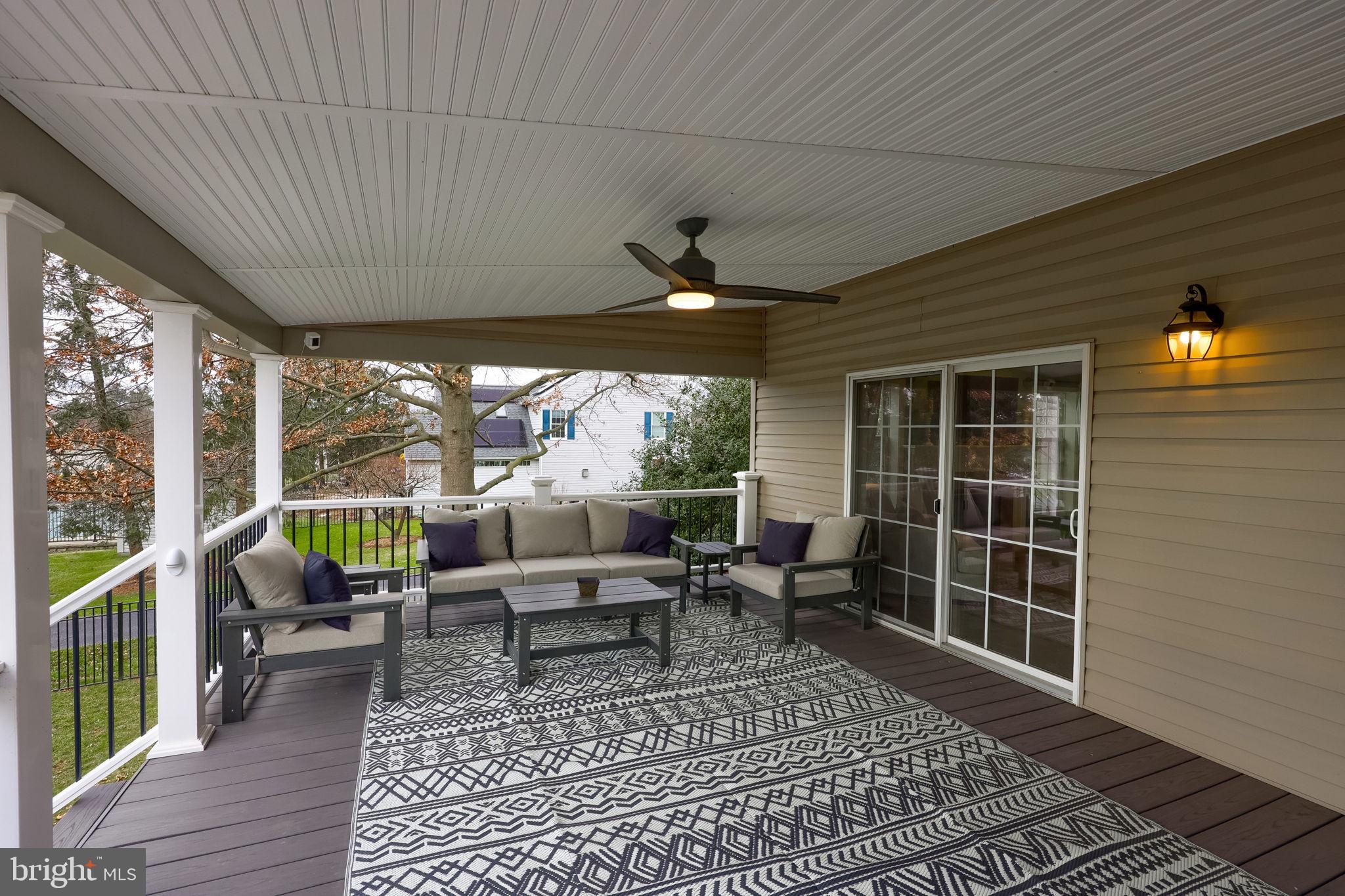 22 Royal Drive Lititz, PA 17543 - Photo 5 of 47 a living room with furniture