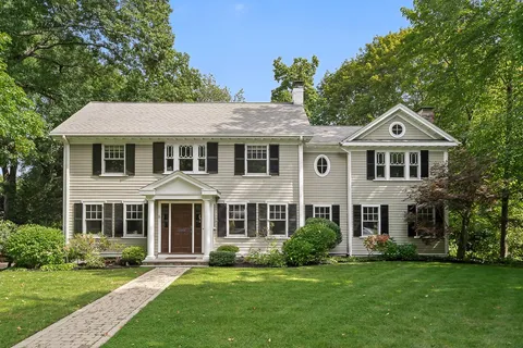 $2,795,000 | 8 Tennyson Road, Wellesley, MA 02481