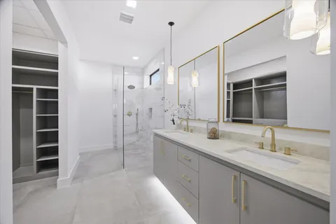 $3,750,000 | 3106 Newcastle Drive, Houston, TX 77027