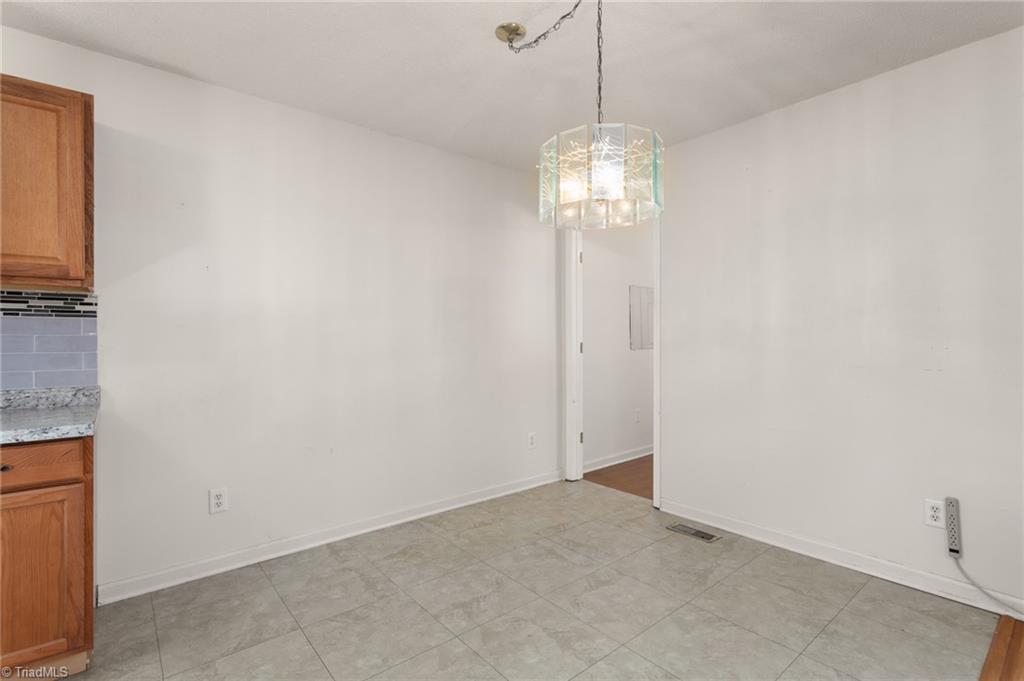 810 Arthur Avenue High Point, NC 27263 - Photo 10 of 36
