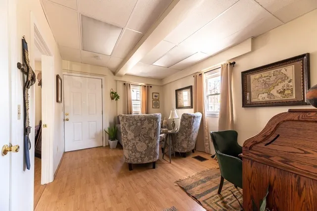 $2,500 | 202 Washington Street, Unit 1F, Somerville, MA 02143