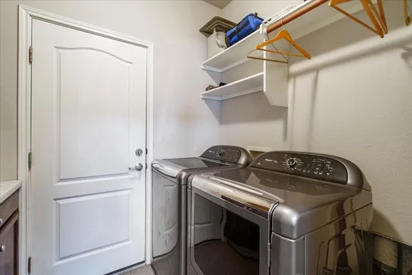 $425,000 | 324 Bloomsbury Drive, Kyle, TX 78640