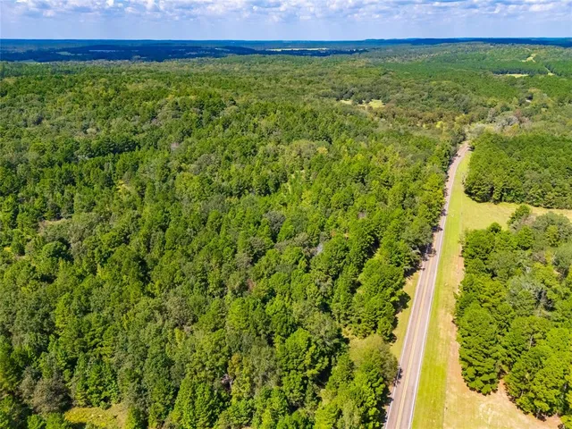 a view of an outdoor space and a yard