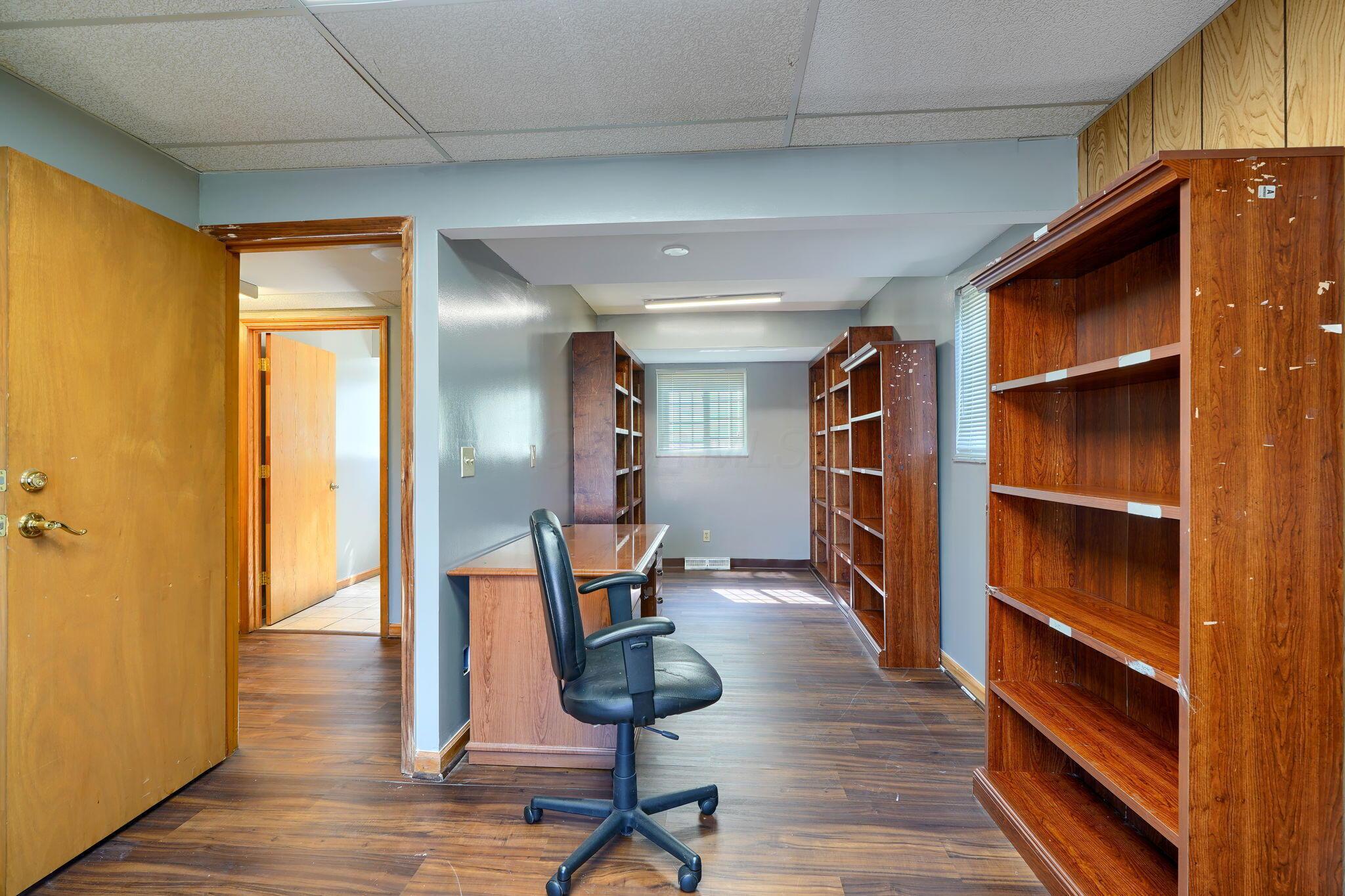 2505 Woodley Road Columbus, OH 43231 - Photo 42 of 70 2505 Woodley Rd (45)
