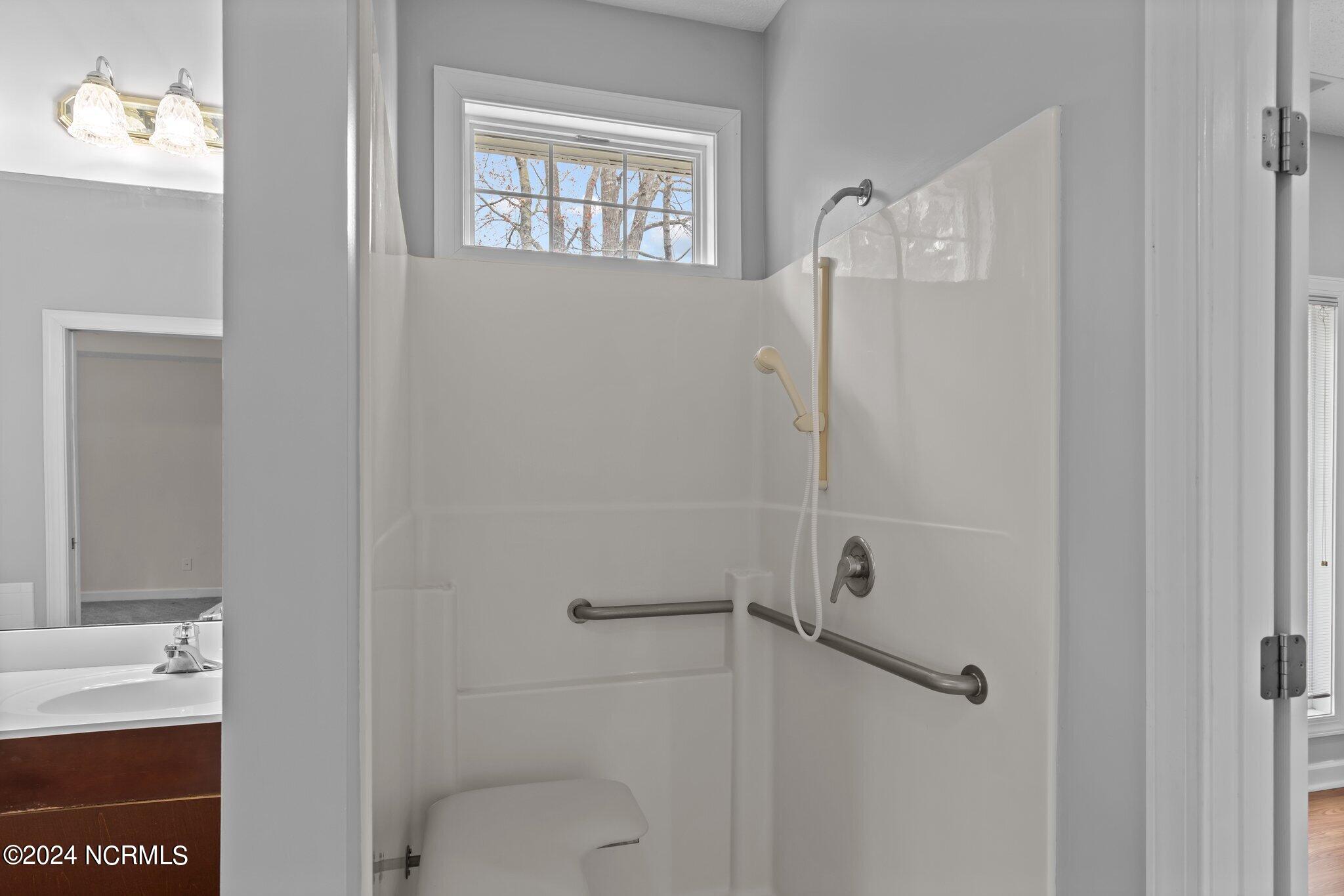126 Neuchatel Road New Bern, NC 28562 - Photo 38 of 71 Master Shower - handicap accessible