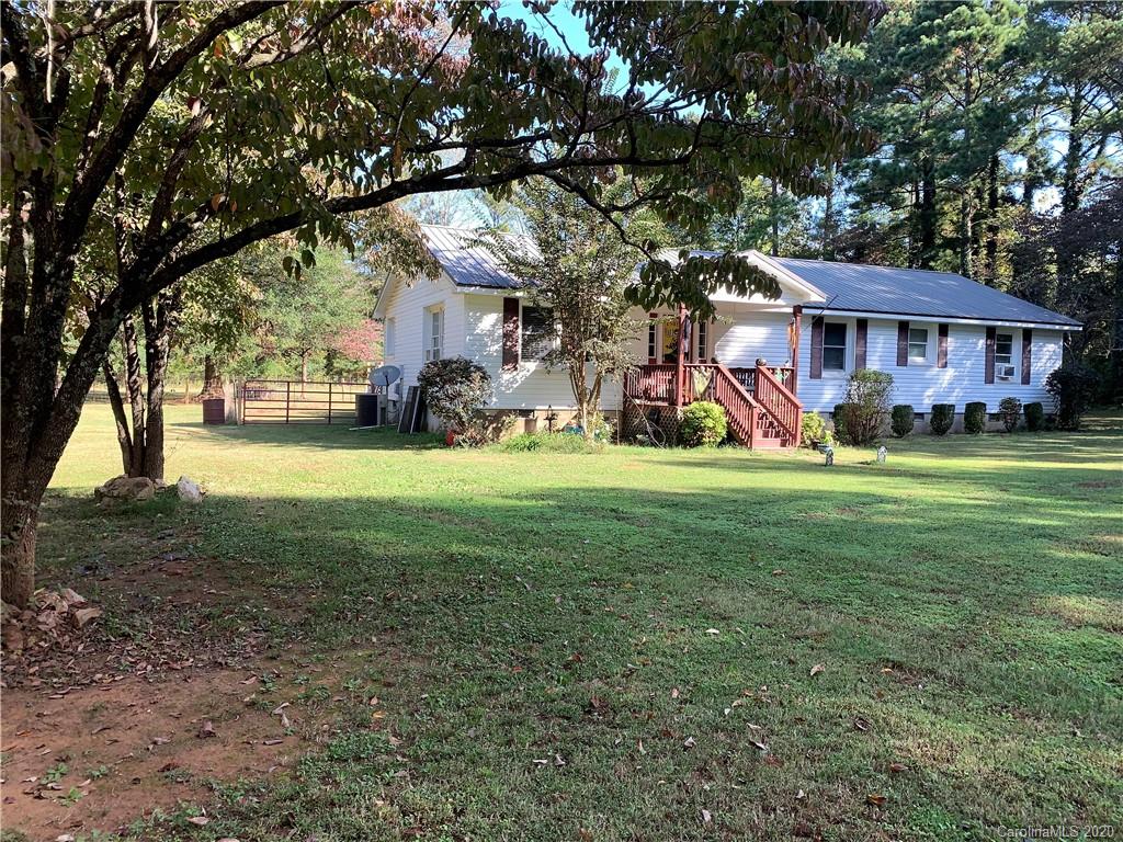 2050 Smithford Road Hickory Grove, SC 29717 - Photo 4 of 18 Gallery Image 4