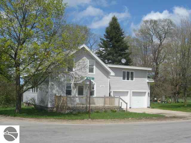 1009 Walton Road Kingsley, MI 49649 - Photo 1 of 12 1704623.JPG