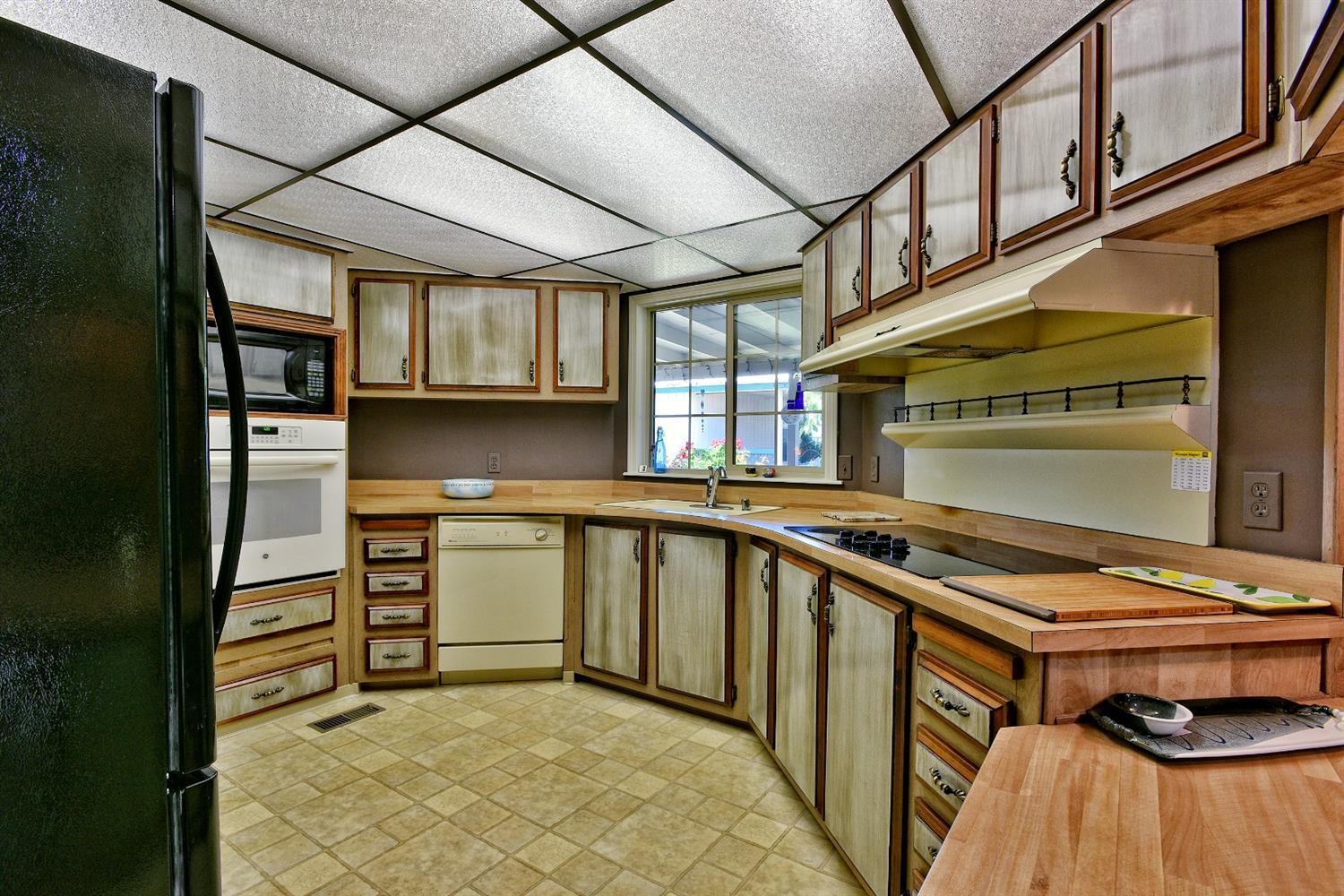555 Freeman Road, Unit 9 Central Point, OR 97502 - Photo 12 of 23 Additional Photo