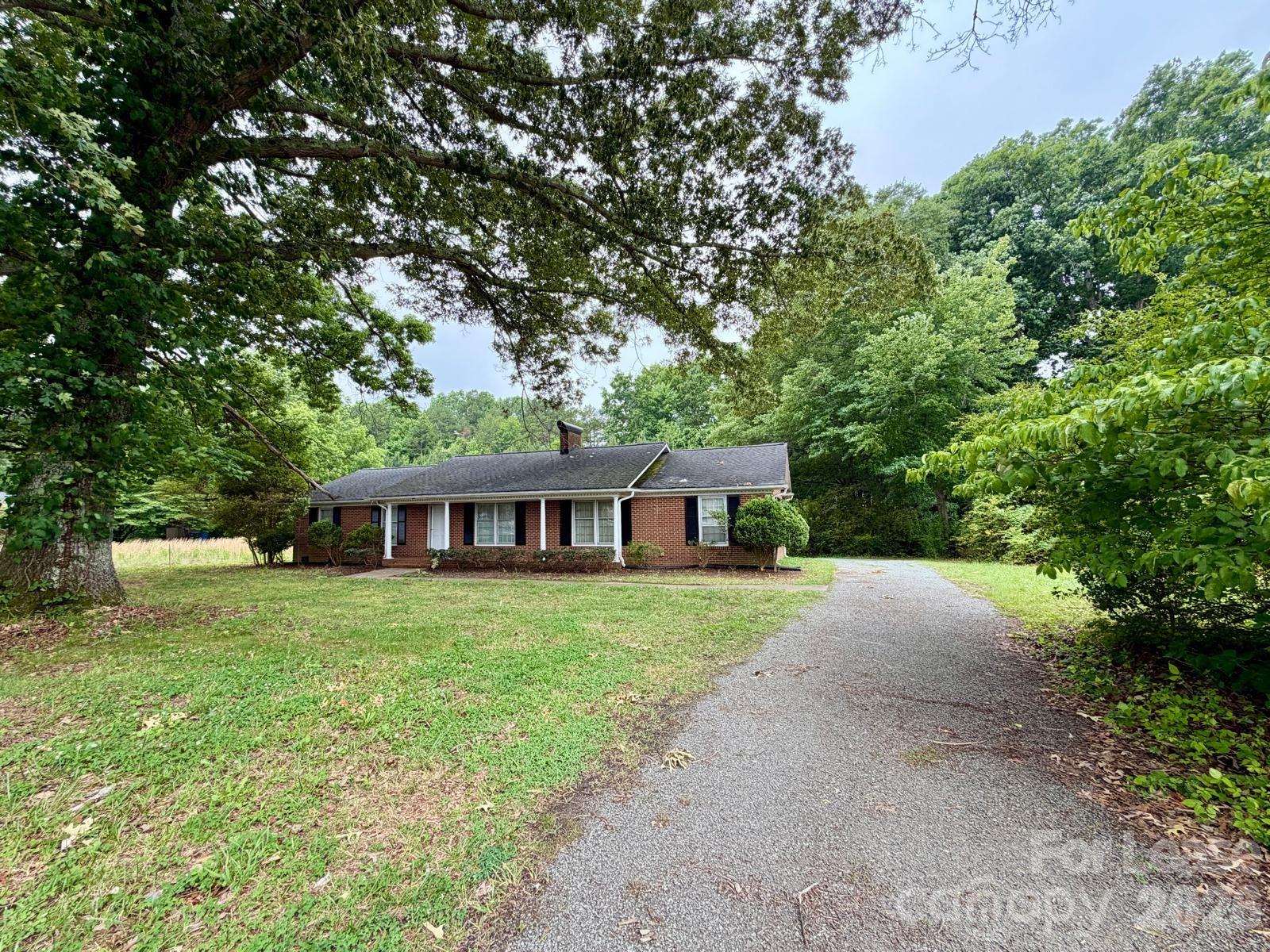 3720 South Providence Street Waxhaw, NC 28173 - Photo 2 of 22