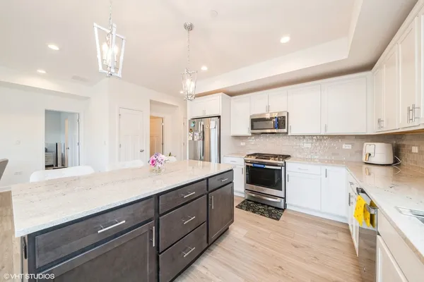 $429,995 | 277 Masters Drive, Addison, IL 60101