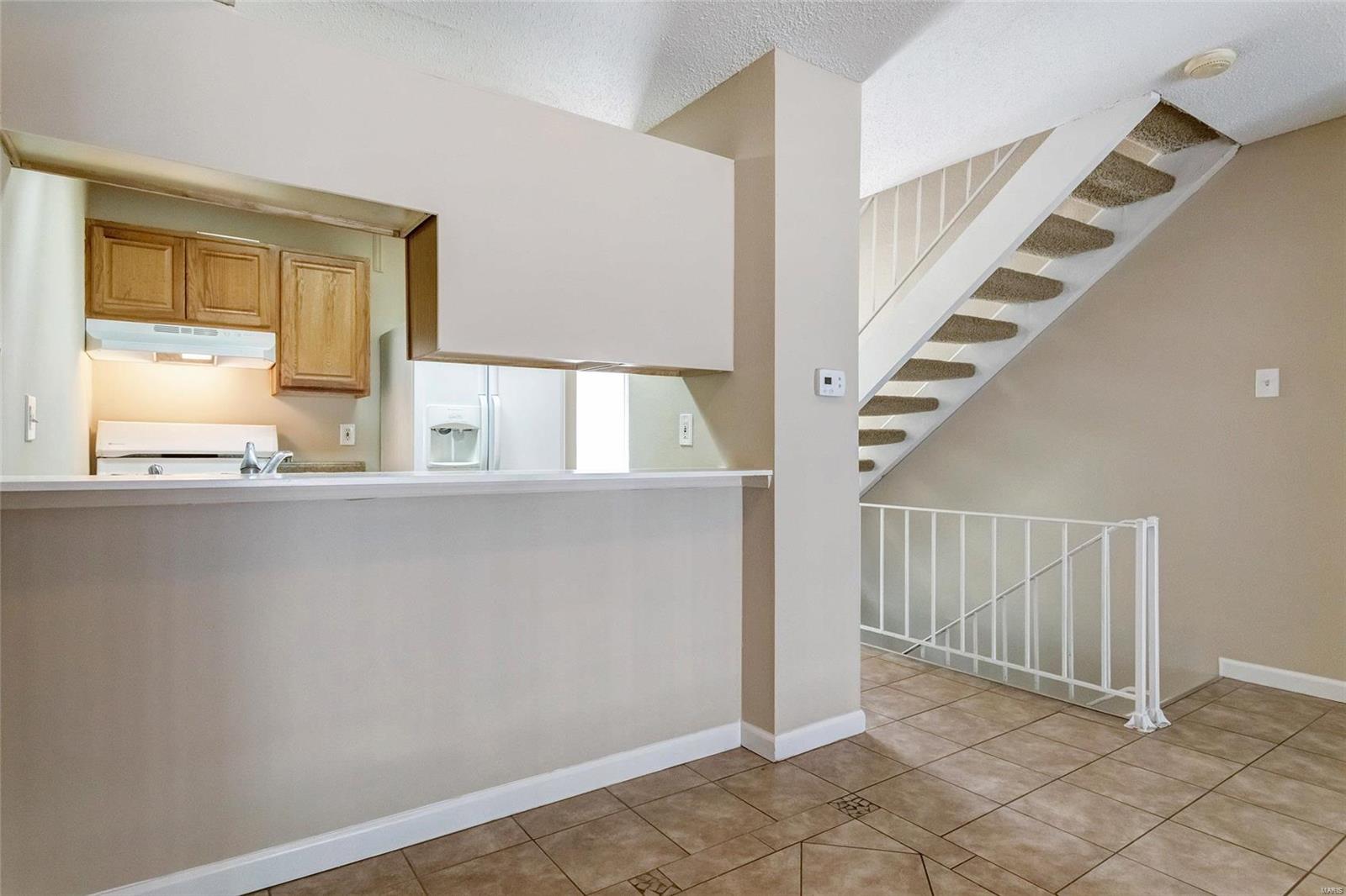 1210 Wicklow Road, Unit F Ballwin, MO 63021 - Photo 8 of 25 Gallery Image 8