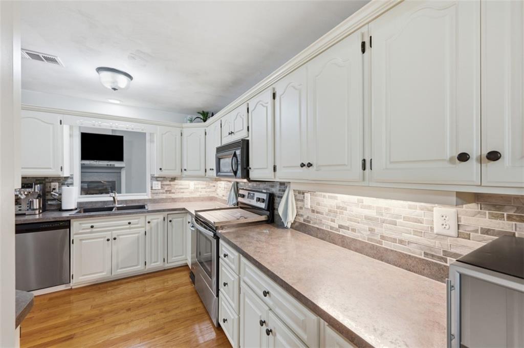 853 Mcelhaney Road Freedom, PA 15042 - Photo 9 of 30