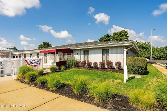 $424,900 | 2 Panama Court, Toms River, NJ 08757