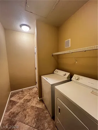 $1,700 | 1725 Queen Victoria Street, Unit 204, Las Vegas, NV 89144