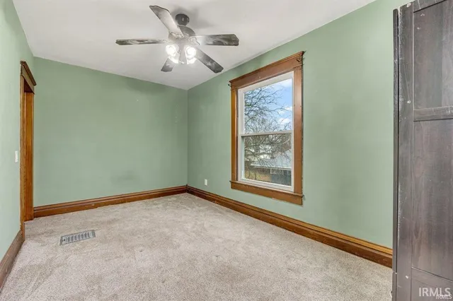 $189,900 | 301 East Mitchell Street, Kendallville, IN 46755