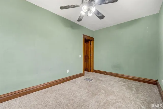 $189,900 | 301 East Mitchell Street, Kendallville, IN 46755